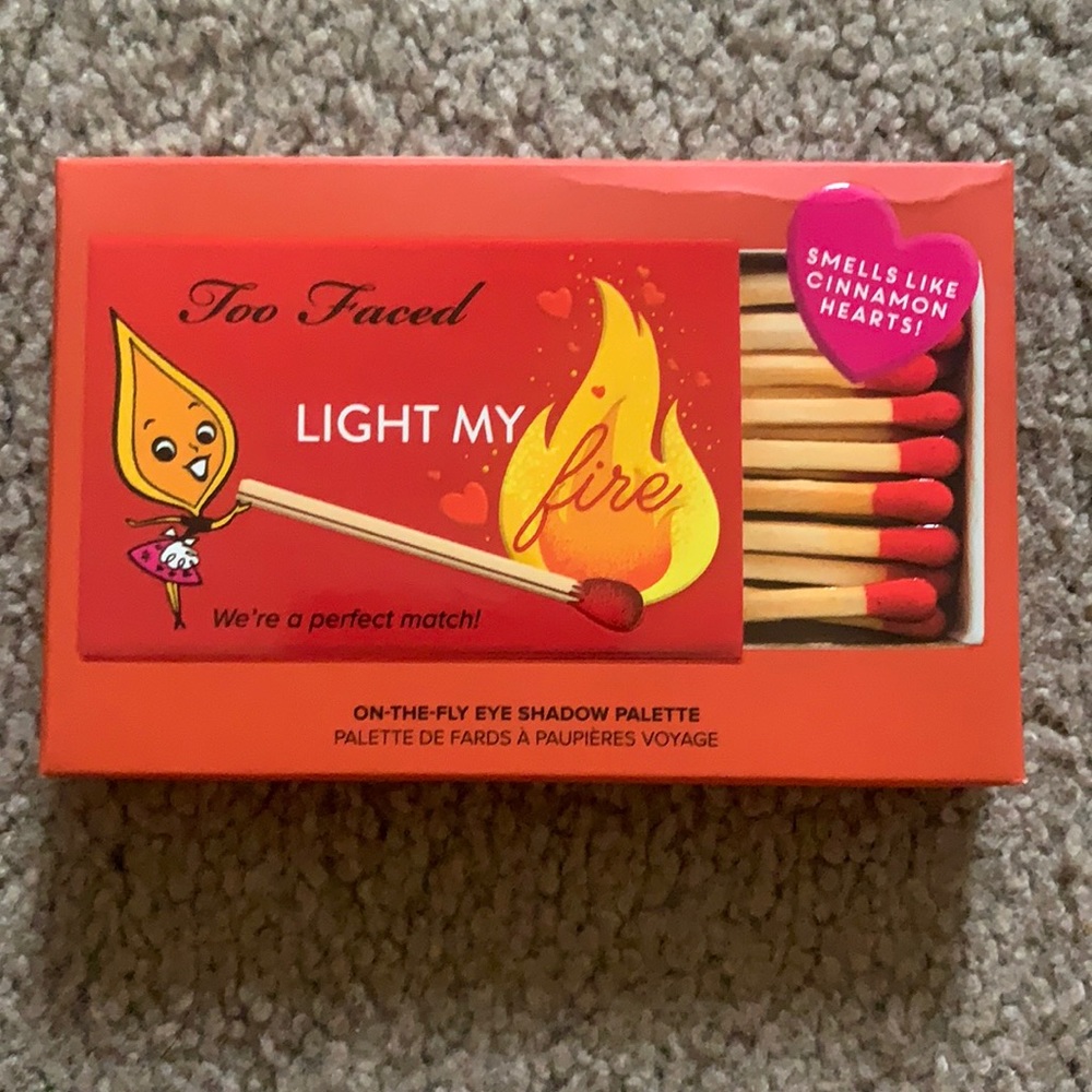 Too faced Light My Fire MIni Eyeshadow Palette